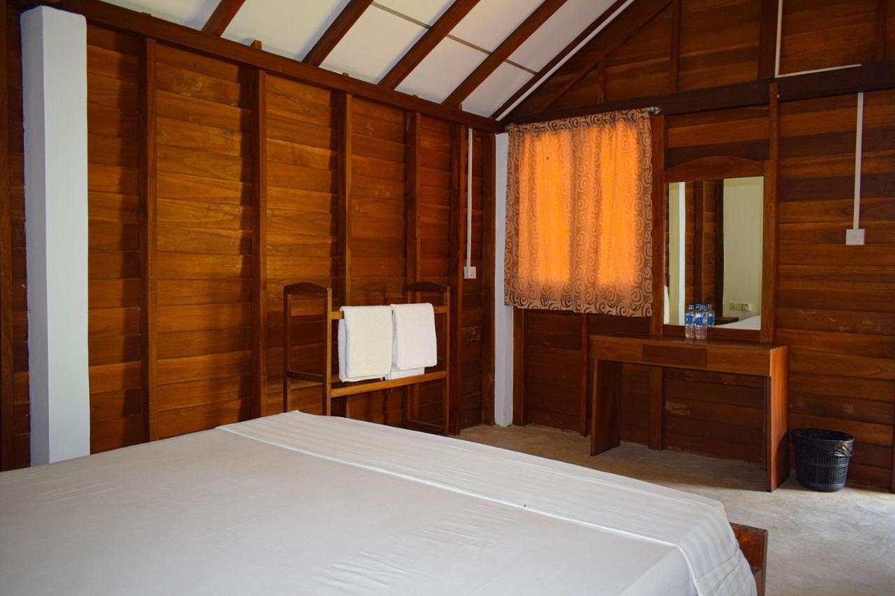 High Park Hotel Nilaveli Exterior photo
